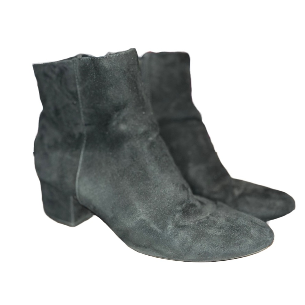 Black ankle boots size 8